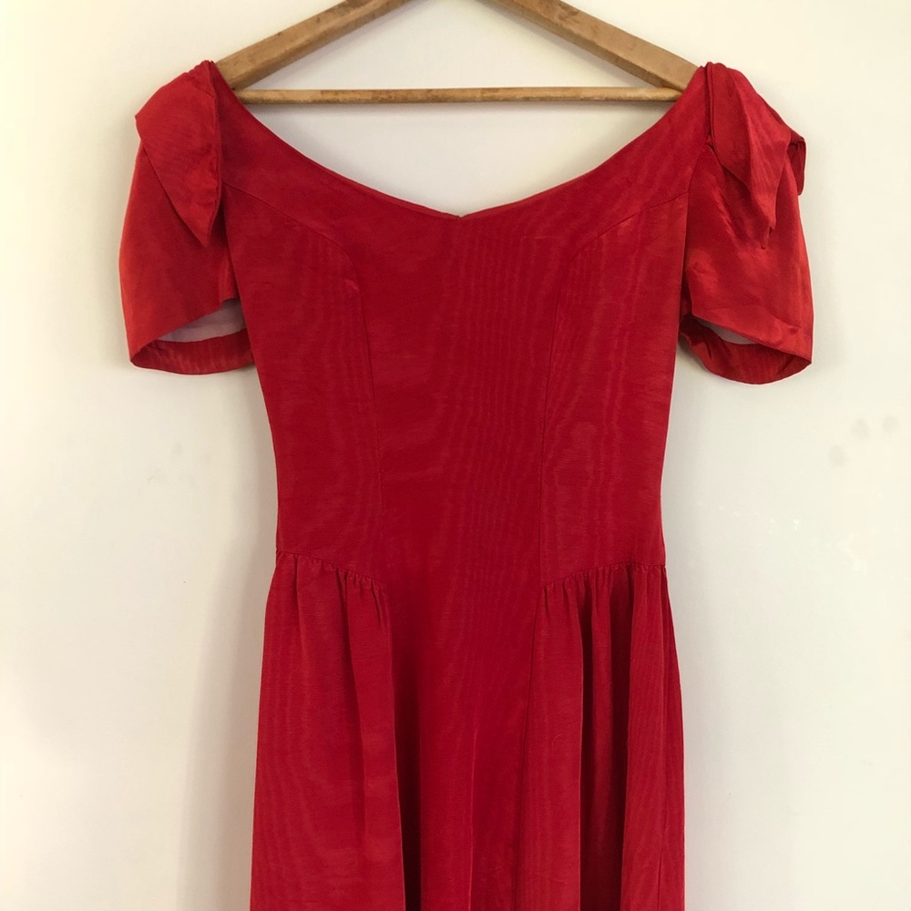 Beautiful vintage red dress